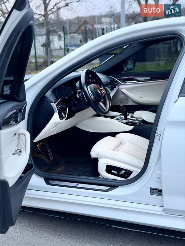 Седан BMW 5 Series 2020 в Дніпрі