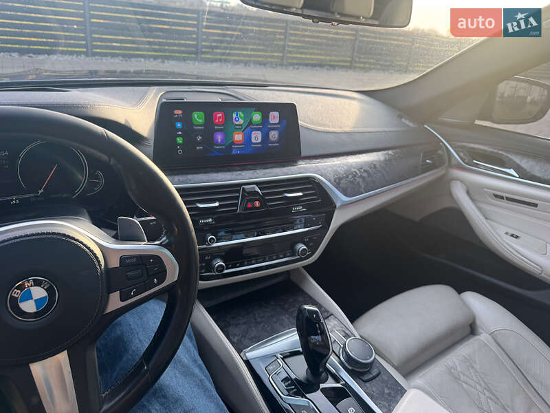 Седан BMW 5 Series 2017 в Мукачево