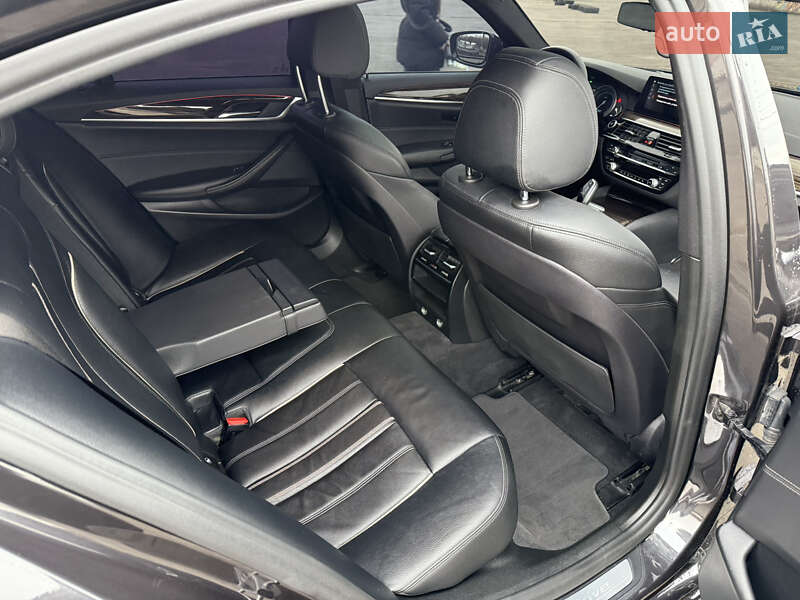 Седан BMW 5 Series 2018 в Хмельницком фото 23 Седан BMW 5 Series 2018 в Хмельницком
