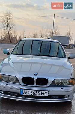 Седан BMW 5 Series 2001 в Рівному