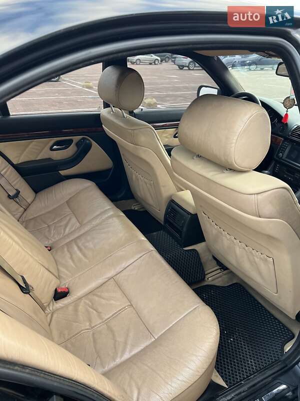 Седан BMW 5 Series 1999 в Житомире