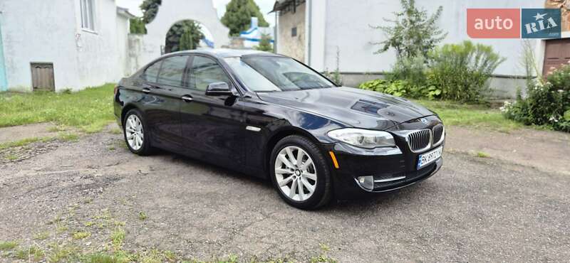 BMW 5 Series 2011 BMW 5 Series 2011