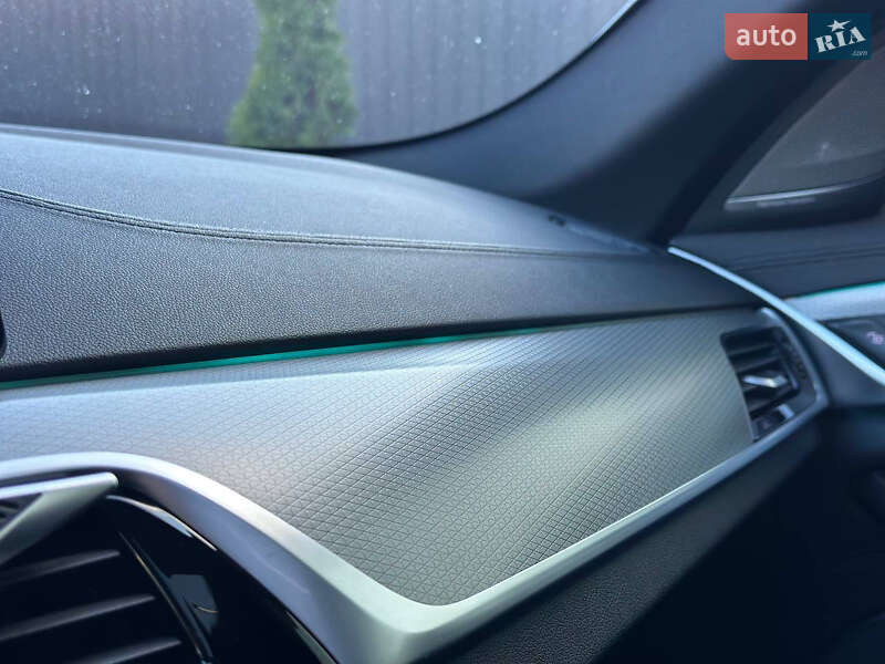 Седан BMW 5 Series 2017 в Днепре