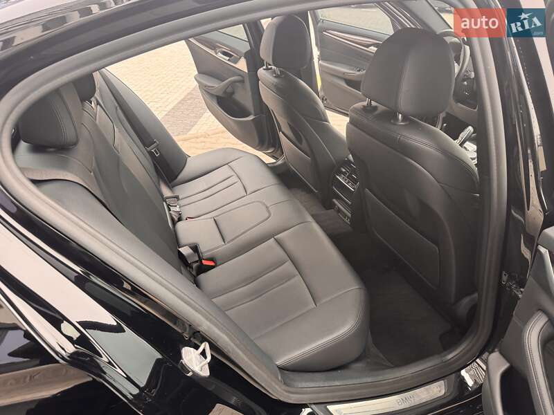 Седан BMW 5 Series 2020 в Киеве фото 17 Седан BMW 5 Series 2020 в Киеве