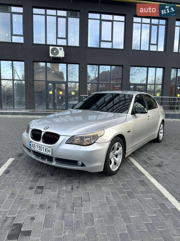 BMW 5 Series 2004
