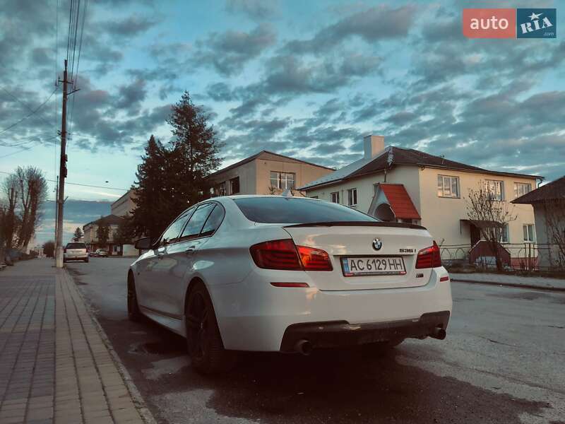 BMW 5 Series 2012 BMW 5 Series 2012