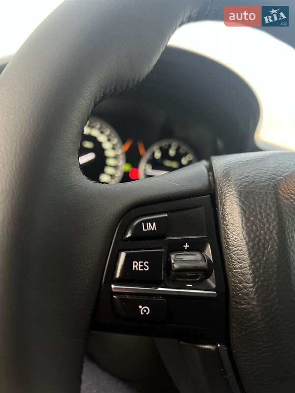 Седан BMW 5 Series 2015 в Шептицькому