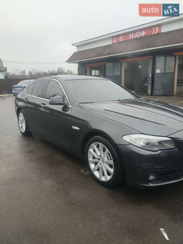 BMW 5 Series 2012