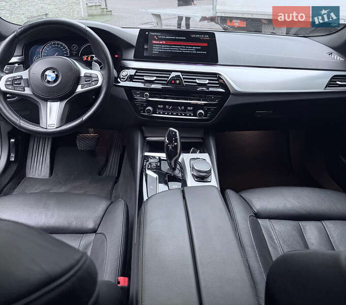 Седан BMW 5 Series 2017 в Львове