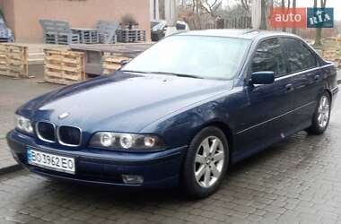 Седан BMW 5 Series 1998 в Городку