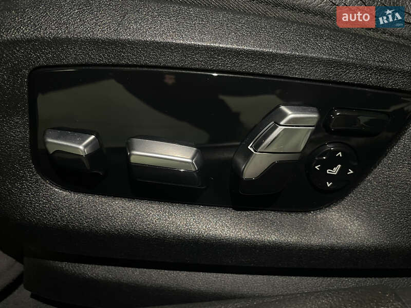 Седан BMW 5 Series 2017 в Львове