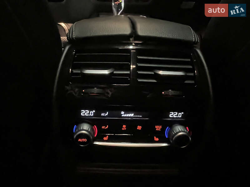 Седан BMW 5 Series 2017 в Львове