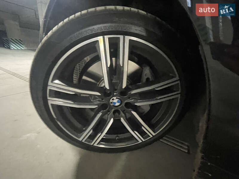 Седан BMW 5 Series 2017 в Львове