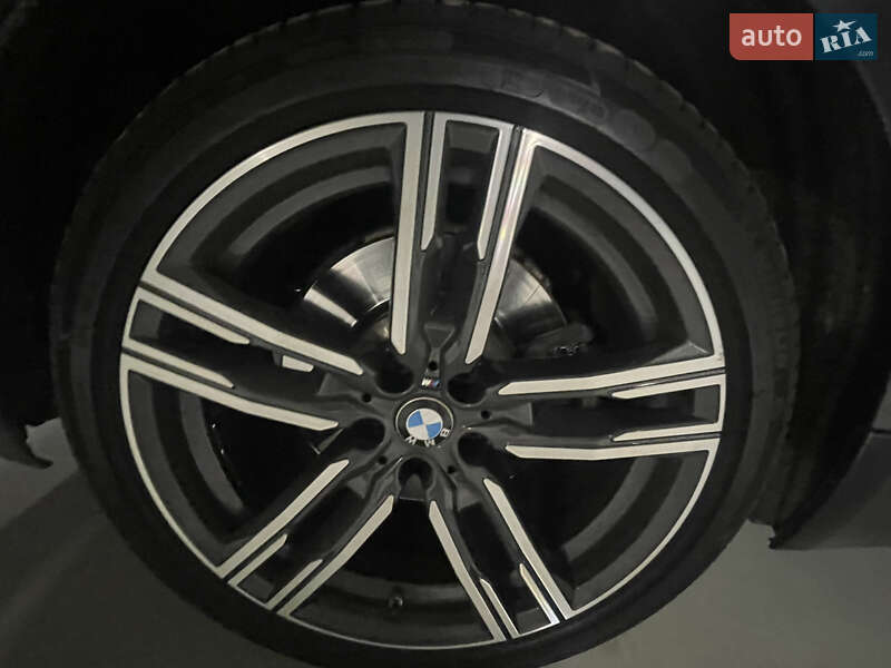 Седан BMW 5 Series 2017 в Львове