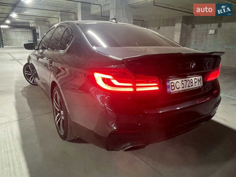 Седан BMW 5 Series 2017 в Львове