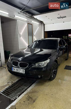 Седан BMW 5 Series 2004 в Одессе