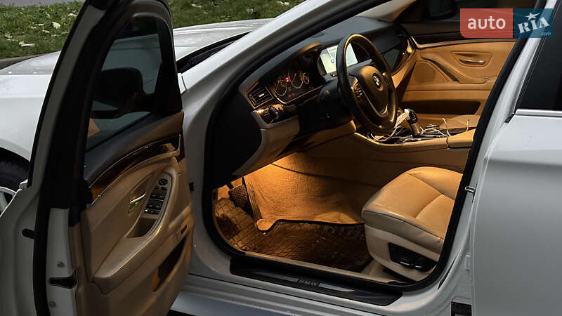 Седан BMW 5 Series 2011 в Вінниці