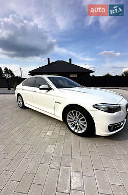 Седан BMW 5 Series 2015 в Днепре