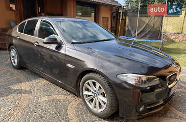 Седан BMW 5 Series 2016 в Тернополі