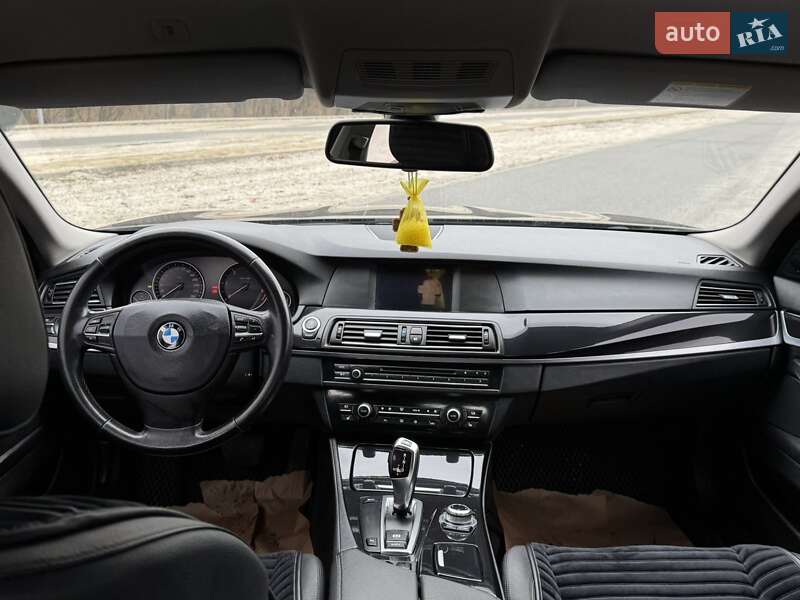Седан BMW 5 Series 2011 в Днепре