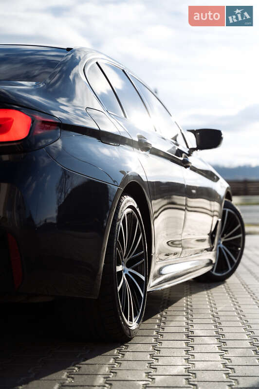 Седан BMW 5 Series 2018 в Тернополі