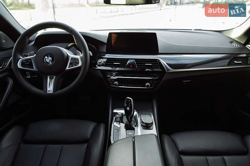 Седан BMW 5 Series 2018 в Тернополі