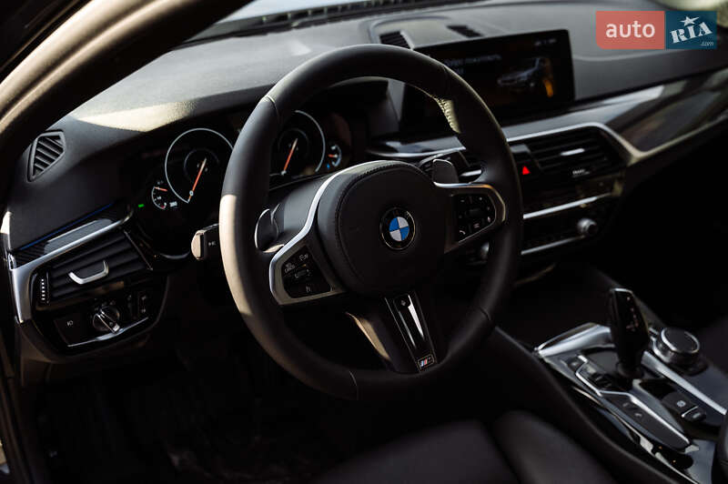 Седан BMW 5 Series 2018 в Тернополі