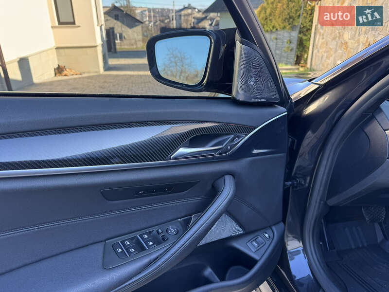Седан BMW 5 Series 2018 в Тернополі