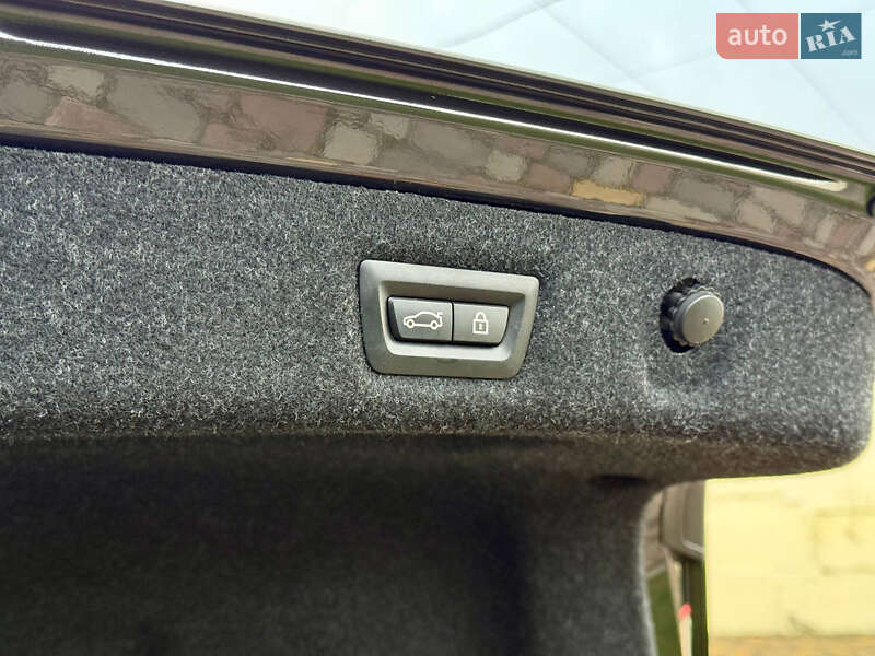 Седан BMW 5 Series 2017 в Днепре