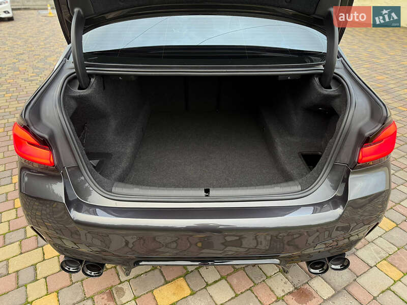 Седан BMW 5 Series 2017 в Днепре