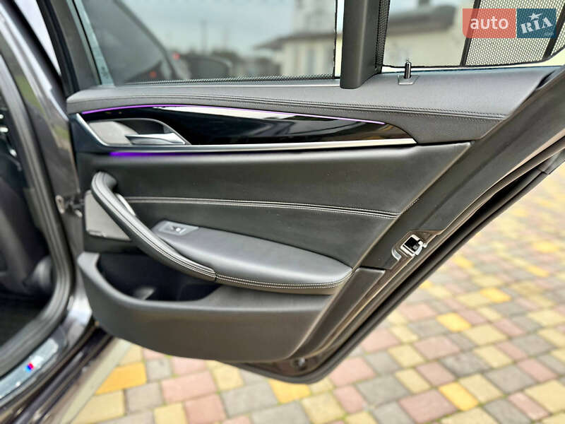 Седан BMW 5 Series 2017 в Днепре