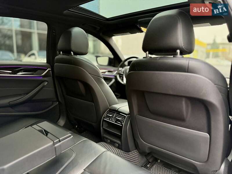 Седан BMW 5 Series 2018 в Днепре