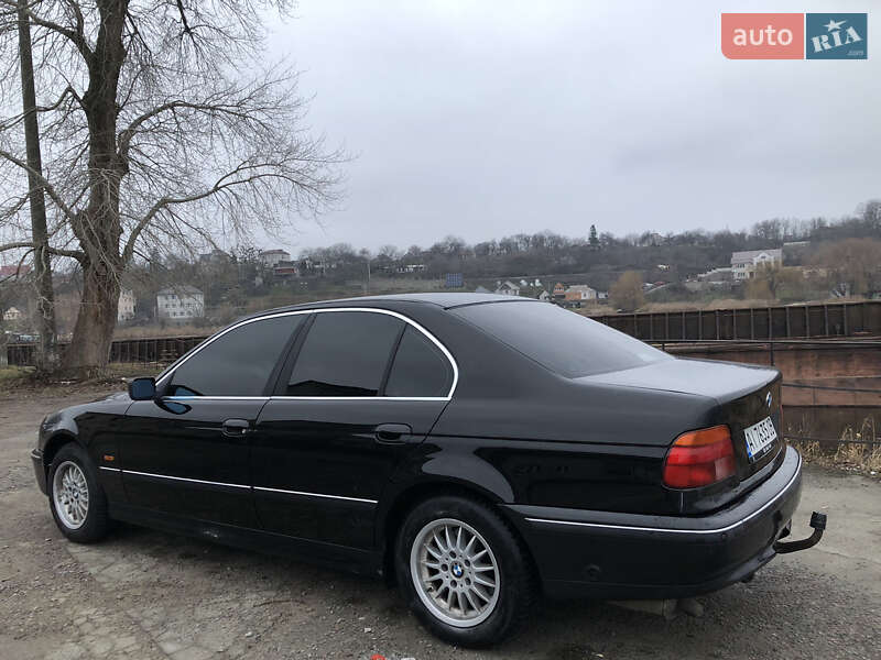 Седан BMW 5 Series 1999 в Киеве