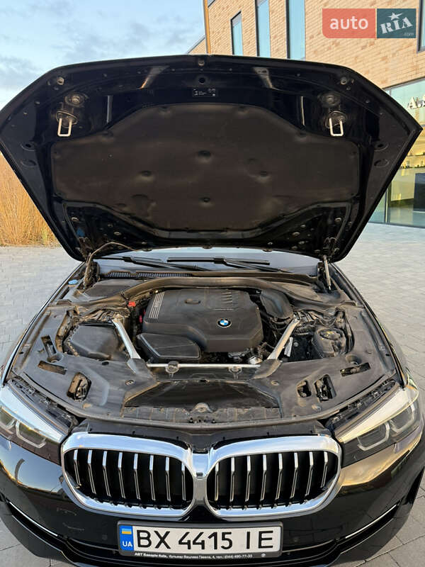 Седан BMW 5 Series 2020 в Хмельницком