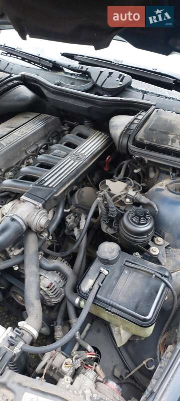 Седан BMW 5 Series 1999 в Кропивницькому