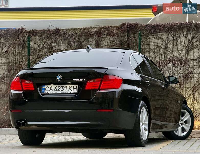 BMW 5 Series 2011