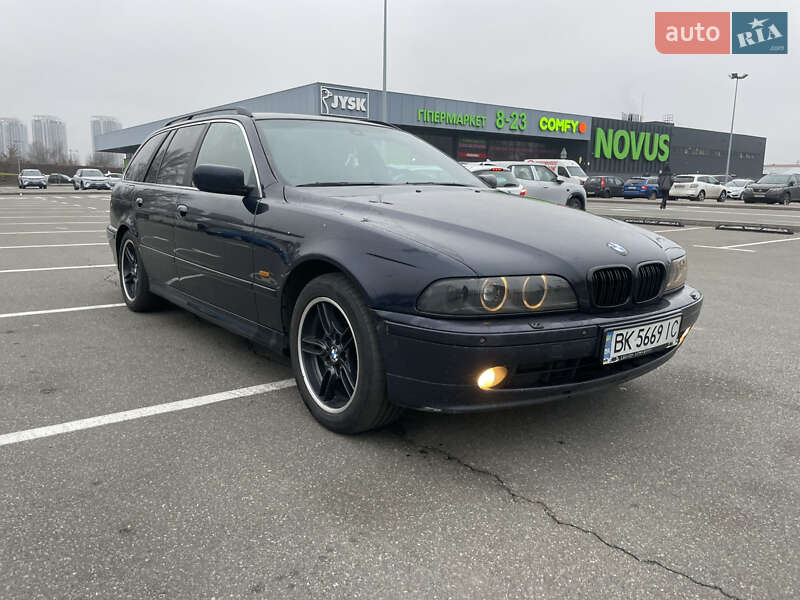BMW 5 Series 2001