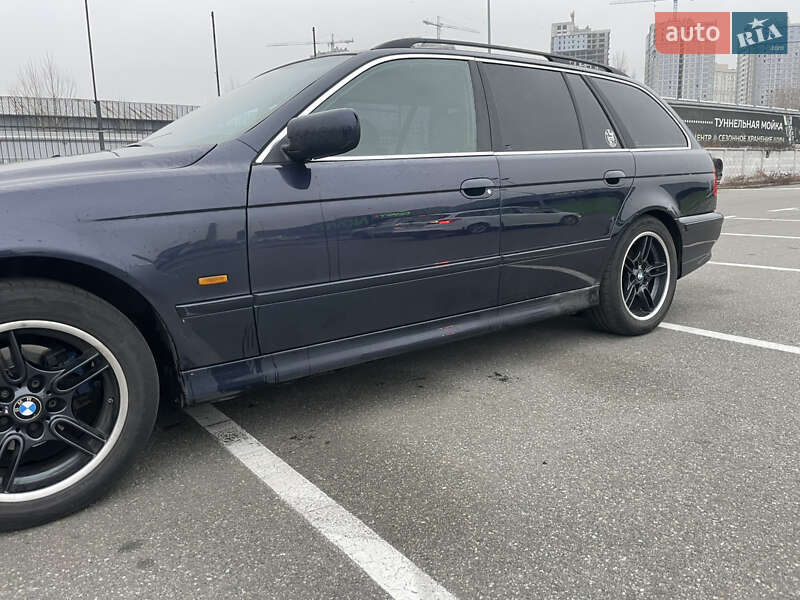 Универсал BMW 5 Series 2001 в Киеве