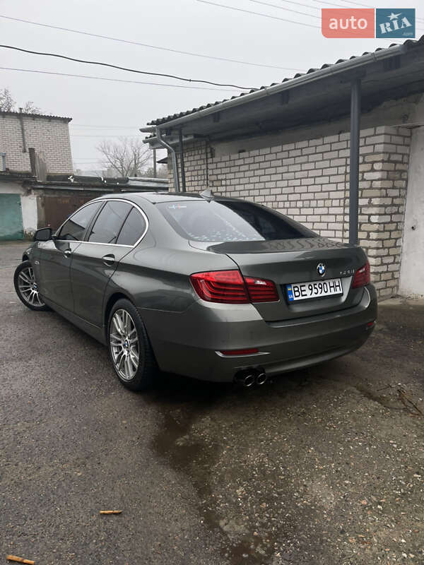 Седан BMW 5 Series 2015 в Миколаєві