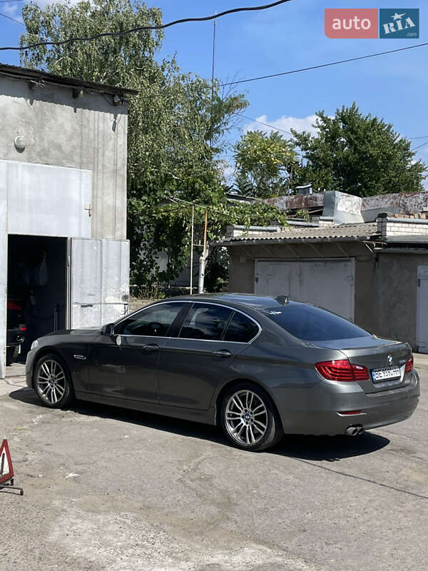 Седан BMW 5 Series 2015 в Миколаєві
