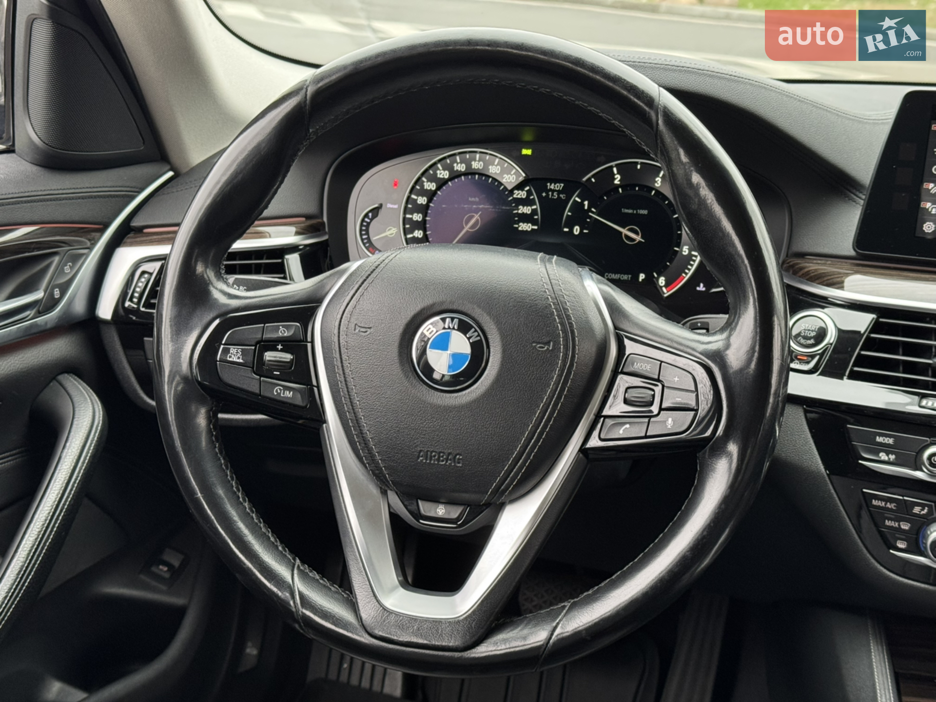 2017 BMW 5er - мініатюра 16