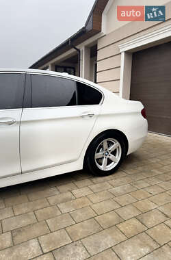 Седан BMW 5 Series 2013 в Львове