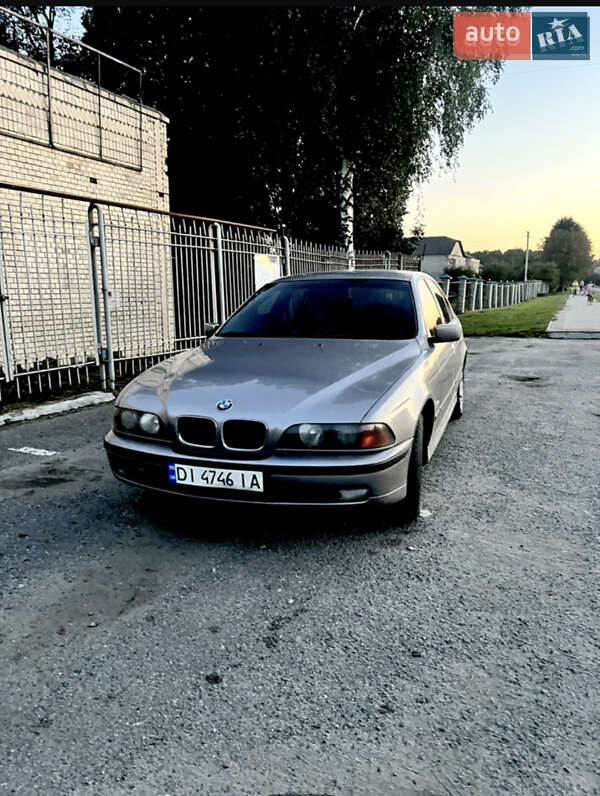 BMW 5 Series 1998