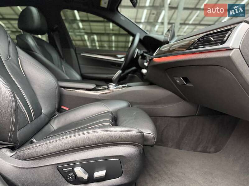 Седан BMW 5 Series 2018 в Житомире