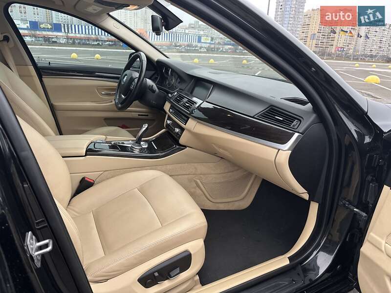 Седан BMW 5 Series 2014 в Києві
