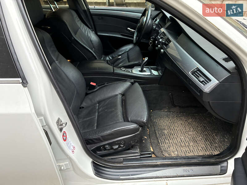 Універсал BMW 5 Series 2010 в Києві фото 9 Універсал BMW 5 Series 2010 в Києві