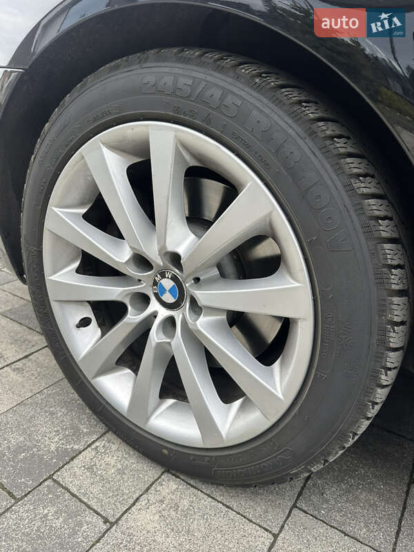 Седан BMW 5 Series 2013 в Ужгороді