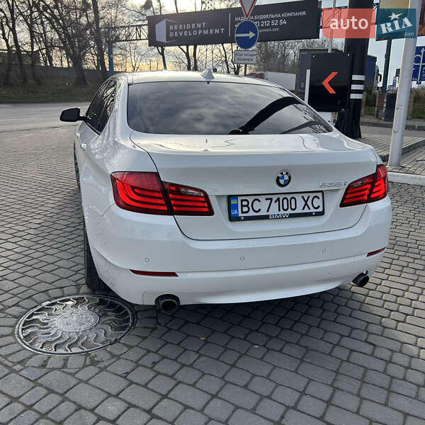 Седан BMW 5 Series 2011 в Львові