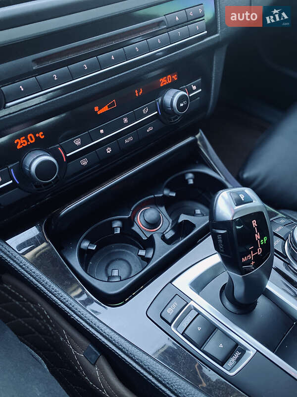 Седан BMW 5 Series 2010 в Кореці фото 39 Седан BMW 5 Series 2010 в Кореці