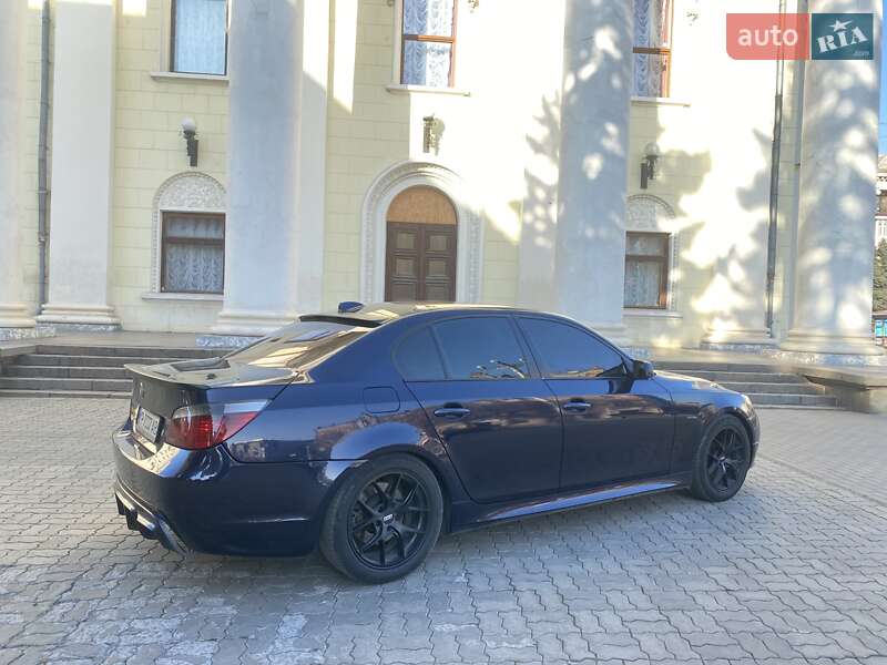 Седан BMW 5 Series 2004 в Запоріжжі
